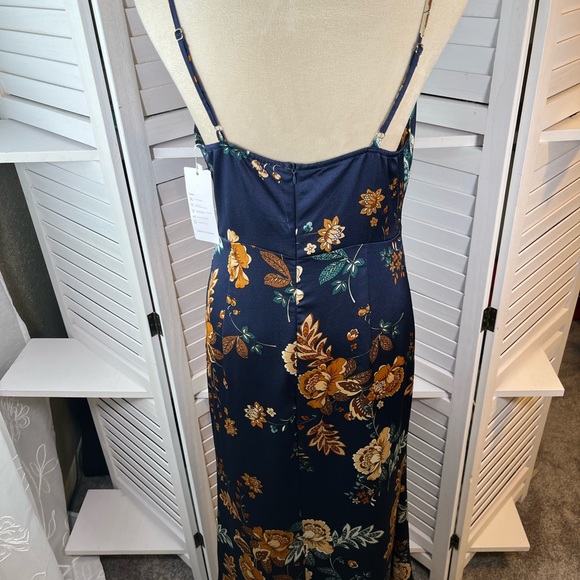 NEW CANTON WALKER DRESS - Picture 2 of 13